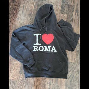 I ❤️ Roma sweatshirt in EUC